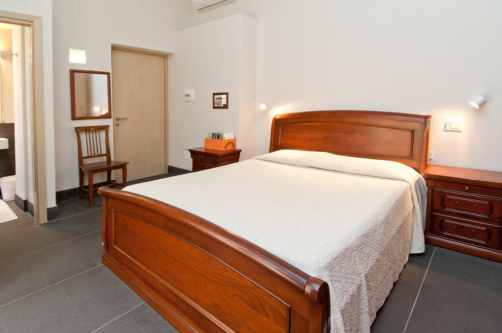 La Sella Del Diavolo Guest House Cagliari Room photo